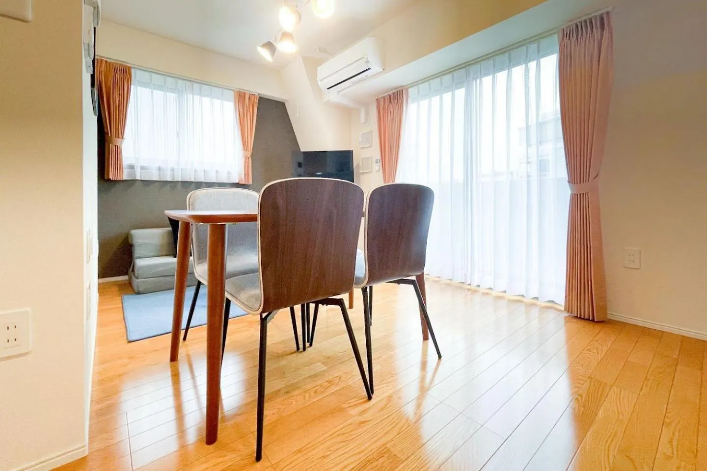 Crest Court Kagurazaka Apartment Tokyo